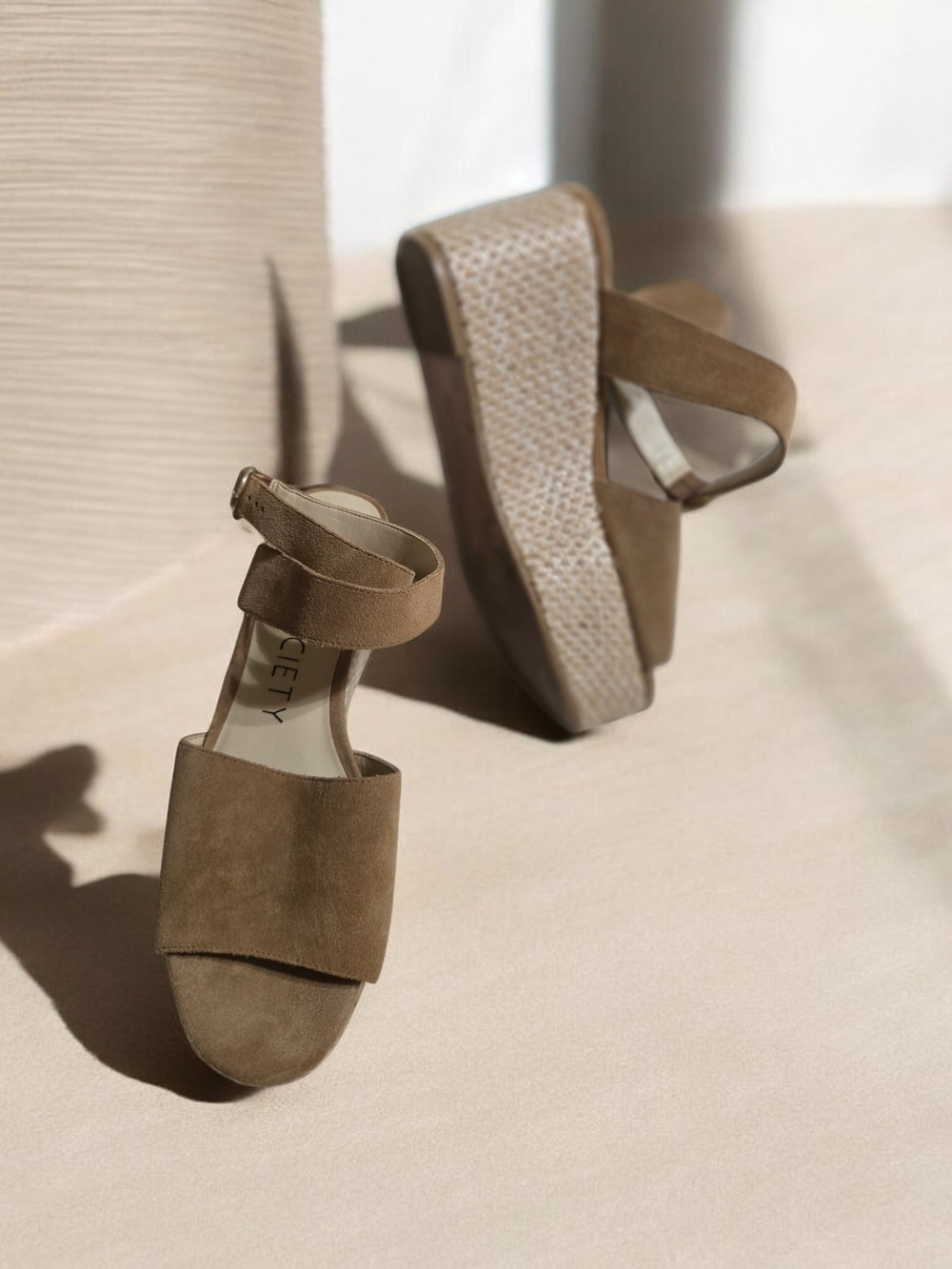 Sole Society Tan Suede Platform Sandal Size 7 1/2 WORN ONCE!